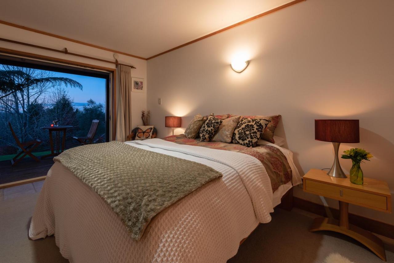Puketotara Lodge Керікері Екстер'єр фото
